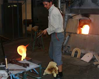 casting glass from the wood-pellet fired furnace